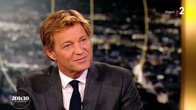 Kad Merad révèle qu'il a failli changer de nom pour un étonnant patronyme dans l'émission 20h30 le dimanche sur France 2.Crédit : 20h30 le dimanche/France