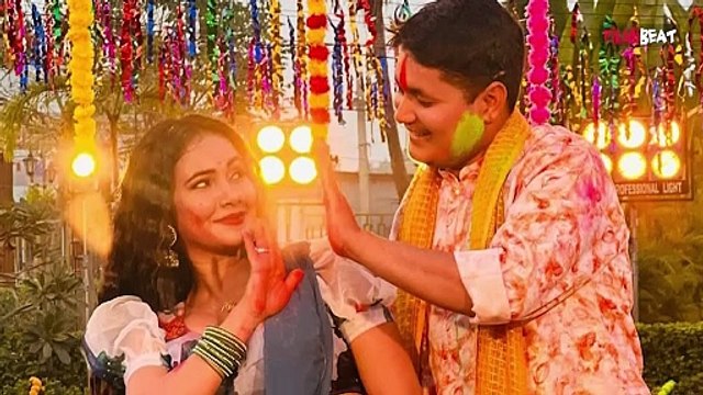 Mahakumbh में Bhojpuri Actress Trisha kar Madhu को डुबकी लगाना पड़ा महंगा, लोगों ने जम कर किया Troll!