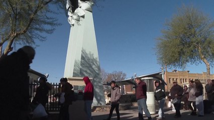 미 CBS "트럼프, 전 정부서 '합법 입국' 중남미 이주민도 추방 준비" / YTN