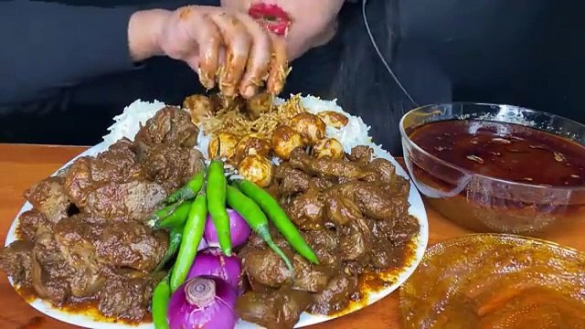 ASMR🔥SPICY_ CHICKEN LIVER CURRY EATING WITH RICE ,GIZZARD CURRY,WHITE RICE,SALAD _EATING SHOW_