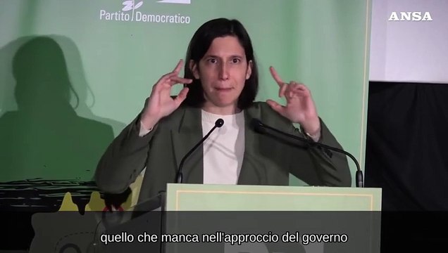 Migranti, Schlein: Forze dell'ordine in Albania a guardare prigioni vuote