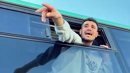 احتفالات في خان يونس بعودة المعتقلين الفلسطينيين