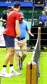 Quand un joueur de tennis casse le filet #sport #tennis