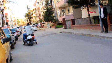 Trafikte başlayan tartışma kavgaya dönüştü!