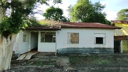 ELE APARECEU DO NADA E ME DEU UM SUSTO NA TENEBROSA VILA ABANDONADA