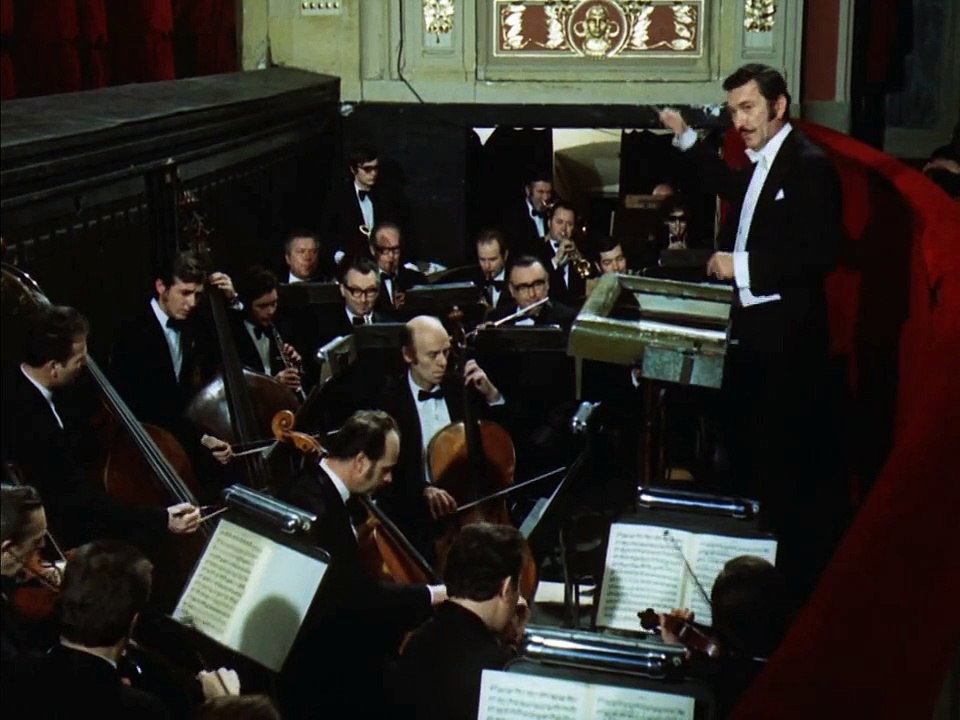 Pan Tau - Pan Tau wird untersucht