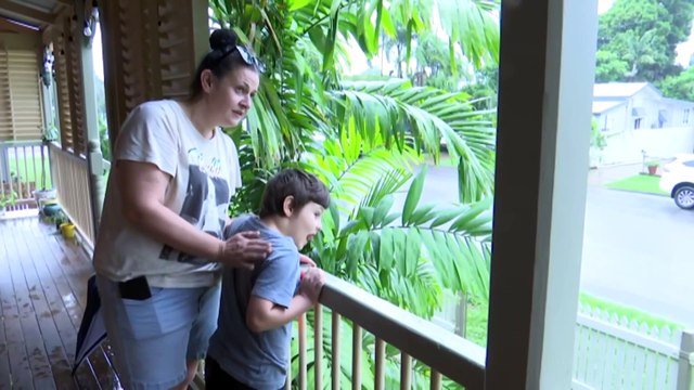 Thousands of Townsville residents urged to prepare for evacuation as flood threat intensifies in North Queensland