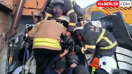 Freni Patlayan TIR, İş Yerine Daldı