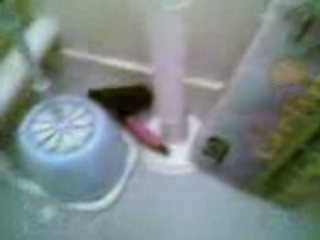 Florian mon petit frere a craqué son slip ptdr