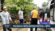 Pasca Banjir, Warga Grobogan Gotong Royong Bersihkan Material Lumpur