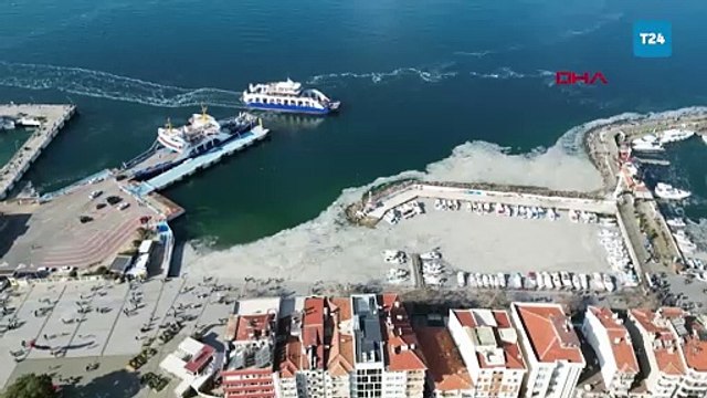 Çanakkale Boğazı’ndaki müsilaj havadan görüntülendi