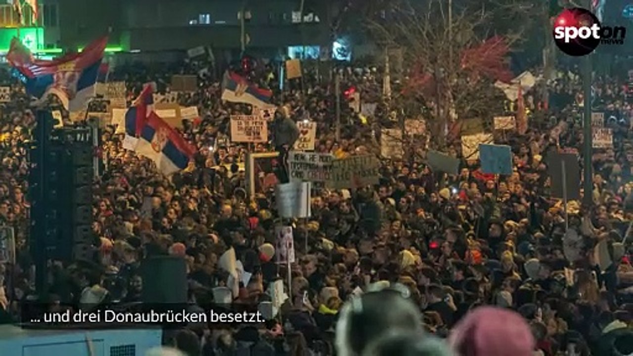 Wut auf die Regierung: Demonstranten besetzen Brücken in Novi Sad
