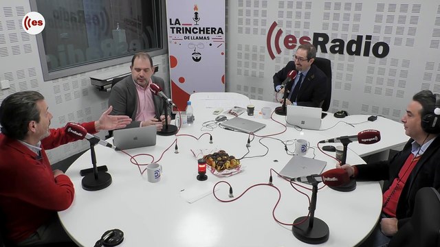 Tertulia de La Trinchera: La derecha ya suma mayoría y el Gobierno sigue acorralado por corrupción