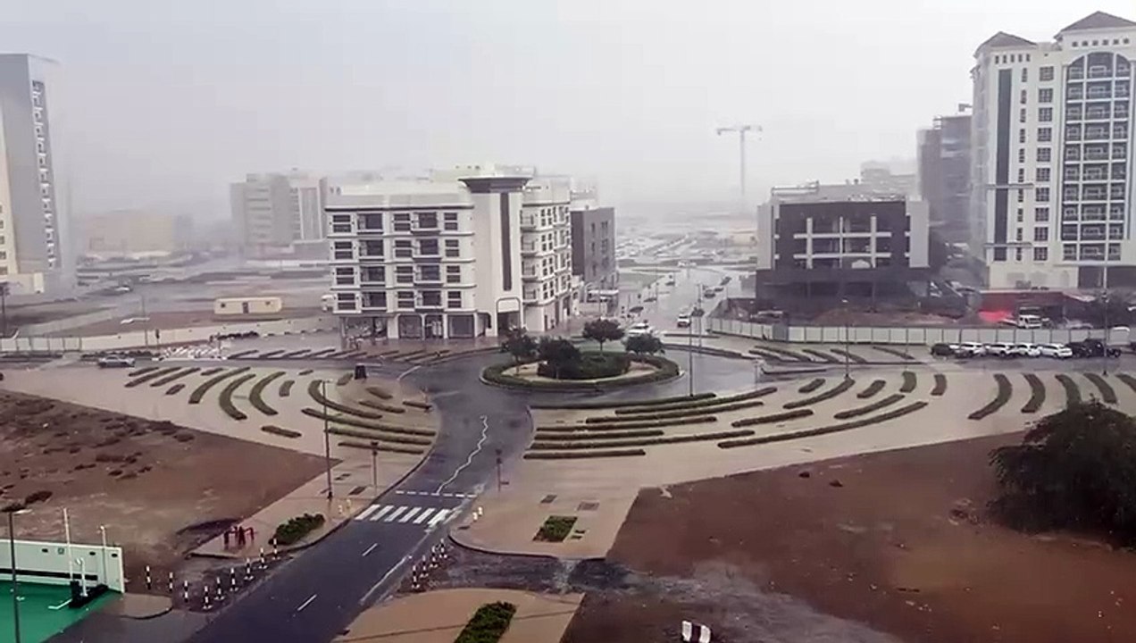 rains dubai
