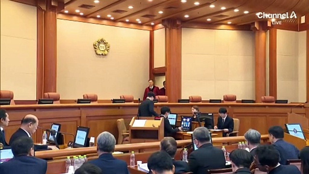 헌재 “재판관 임명 강요 못 해”…민주 “직무유기”