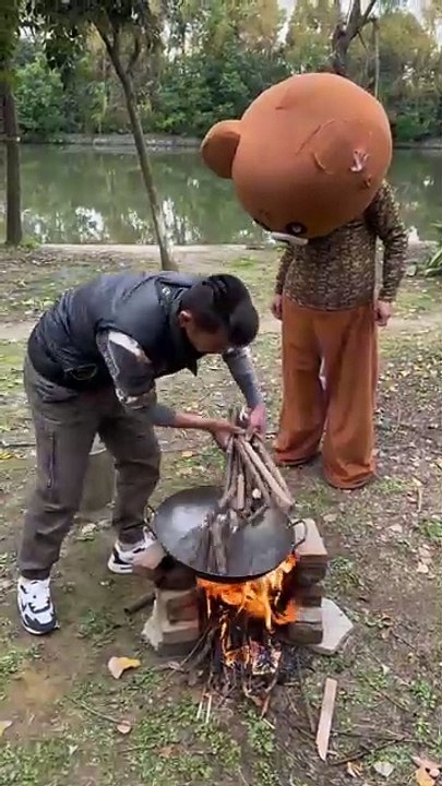 MOMEN FUNNY