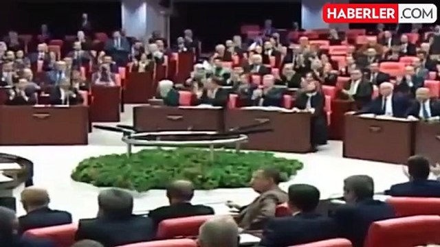 Hulusi Akar, Özgür Özel'e açtığı tazminat davasını kaybetti