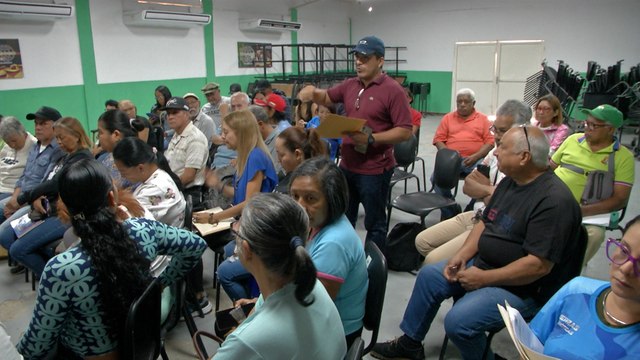 Comunas venezolanas participan en primera Consulta Popular 2025