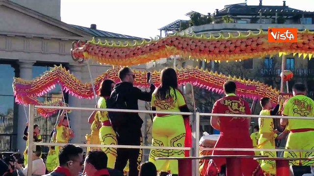 La danza del drago del Capodanno cinese 2025 a Milano