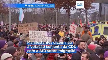 Mais de 160 mil pessoas manifestam-se em Berlim contra Friedrich Merz