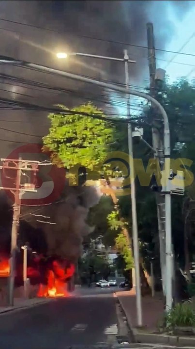 Incêndio de grandes proporções atinge supermercado em construção em bairro nobre de Salvador