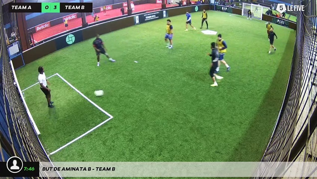 But de Aminata B - Team B