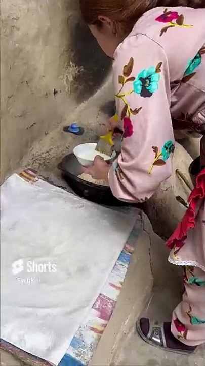 Bir Özbek Türkü Ekmeği "FATIR" Çok Lezzetli