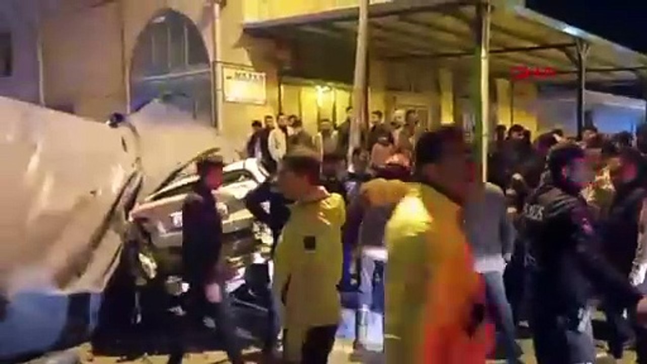 Urfa'da freni boşalan kamyon 7 araca çarpıp köprüden uçtu: 3 ölü, 22 yaralı