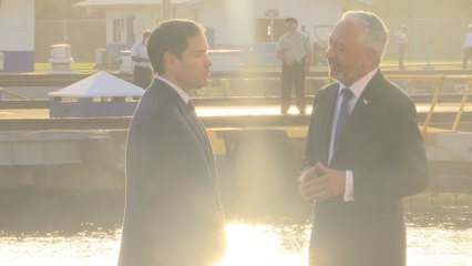Secretario de Estado de EEUU concluye su agenda del domingo con visita a Miraflores