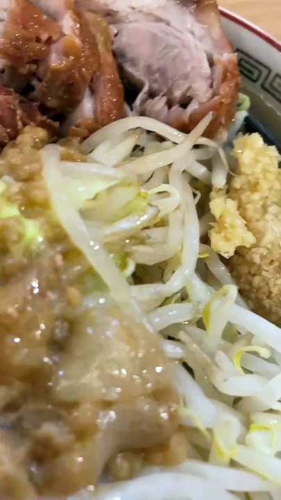 豚ラーメン  チャーシュートッピング  ニンニク 油 味 マシマシ  #豚山ラーメン