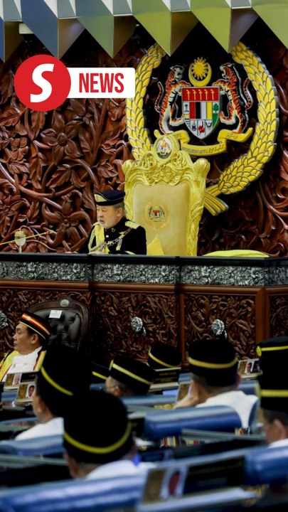 King calls for stronger digital infrastructure...