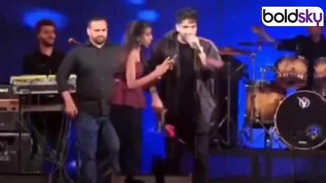 Guru Randhawa Refuses To Kiss A Fan Girl Video Viral, Fans Says ‘Udit Narayan Ji Learn From Him’