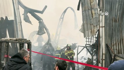 Bursa\'da geri dönüşüm tesisinde başlayan yangın fabrikaya sıçradı