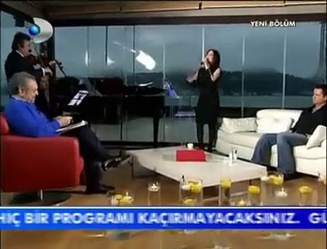 Ebru Gündeş - Hiç Bir Zaman