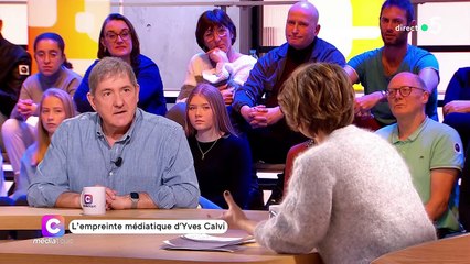 Yves Calvi dans "C'Médiatique, sur France 5