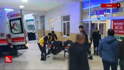 Sivas’ta sağlık ekipleri yaralıyı sedyeden düşürdü