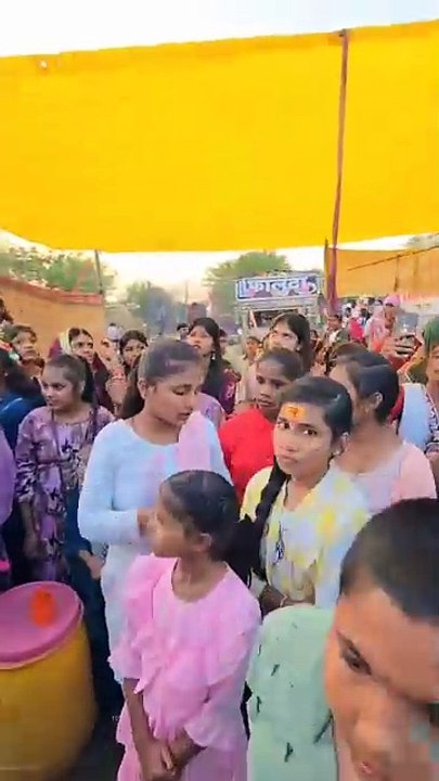 उपमुख्यमंत्री विजय शर्मा ने लिया झूला का आनंद