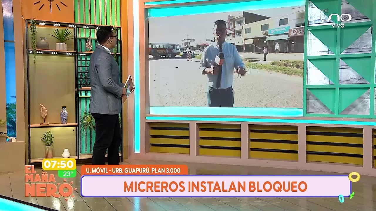 scz micreros inician bloqueos de avenidas por incremento de pasajes