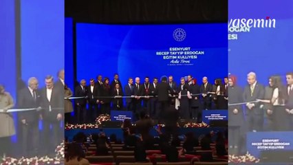 Cumhurbaşkanı Erdoğan'dan Mesut Özil'e güldüren tepki: "Oğlum sen de çok utangaçsın"