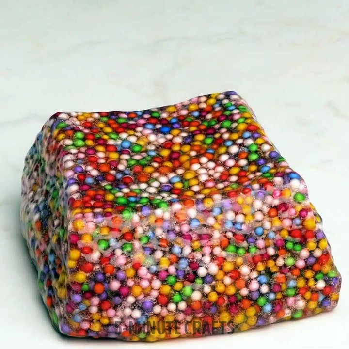 Fun & Fabulous Crafts Under $5: Easy DIY Projects for Endless Entertainment!