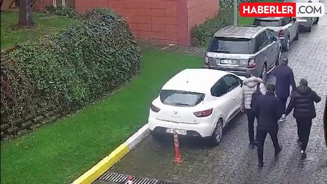 Sarallar suç örgütü üyesinin yurt dışına kaçışına yardım etmekle suçlanan Kenan Koçak'ın polisteki i