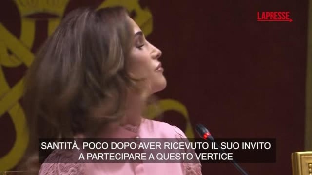 La regina Rania al Summit sui diritti dei bambini: «Bimbi di Gaza sentivano una morte imminente»