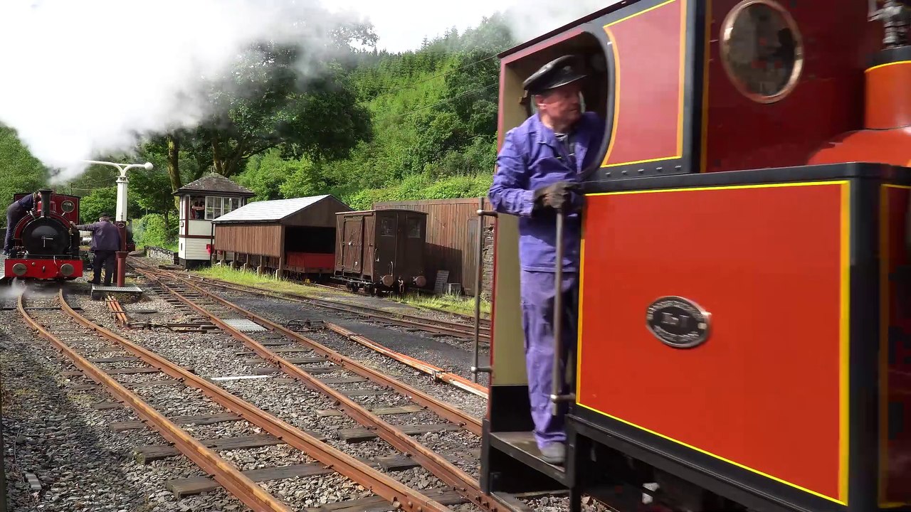 Corris Railway video of Locomotive No 7 stripdown - video Dailymotion