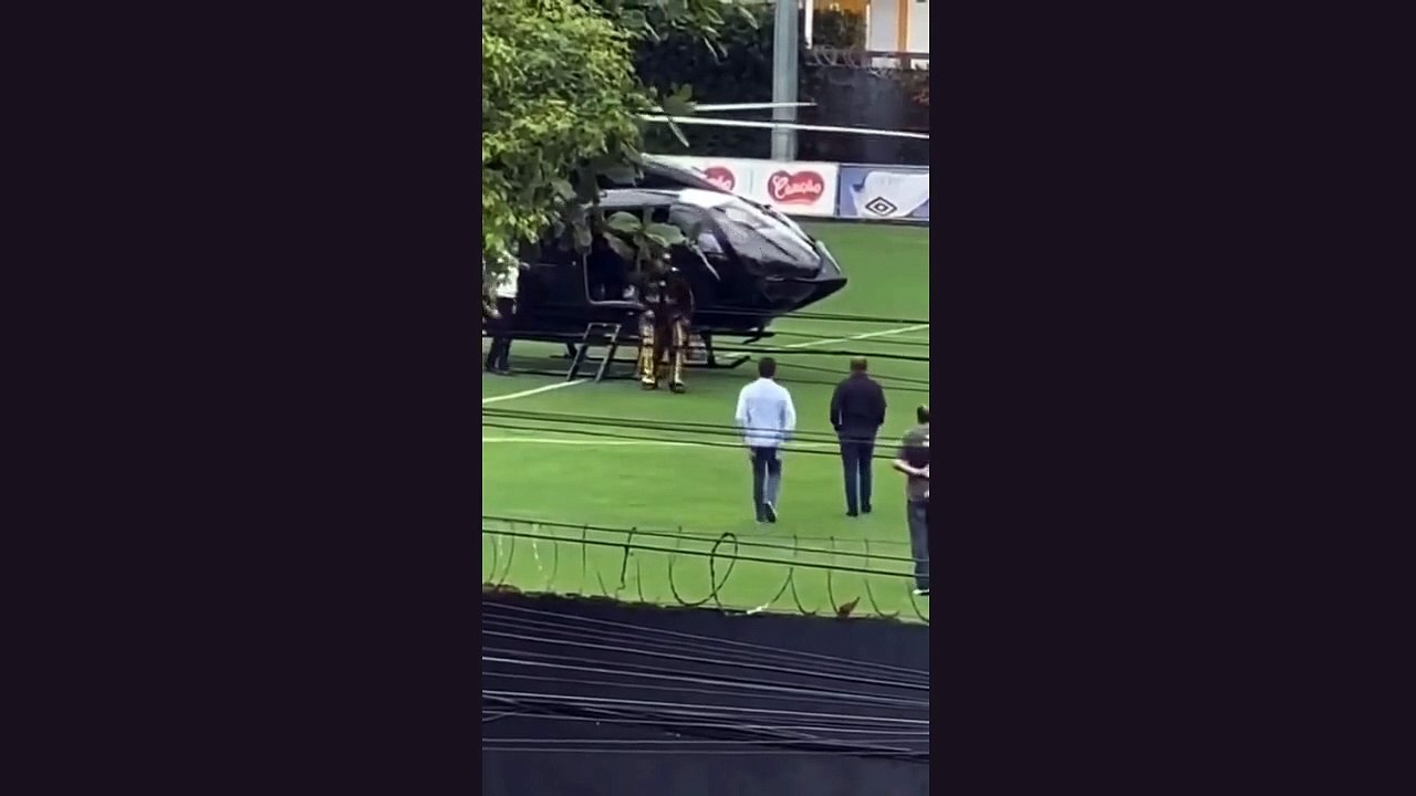 Neymar chega de helicóptero para primeiro treino no CT do Santos e se prepara para estreia na quarta-feira; VÍDEO