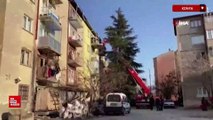 Konya'da 5 katlı apartman çökme riskine karşı boşaltıldı