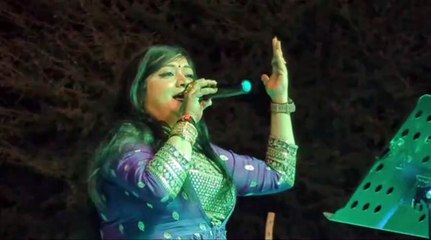 बड़ी दूर से चलकर आए हैं-हम प्यार का तोहफा लाए हैं......