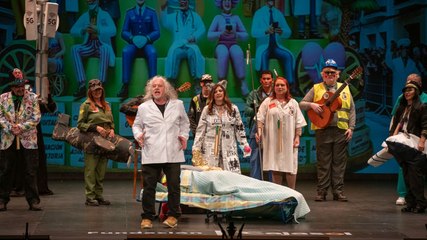 El público del concurso de Carnaval de Cádiz abuchea una actuación negacionista