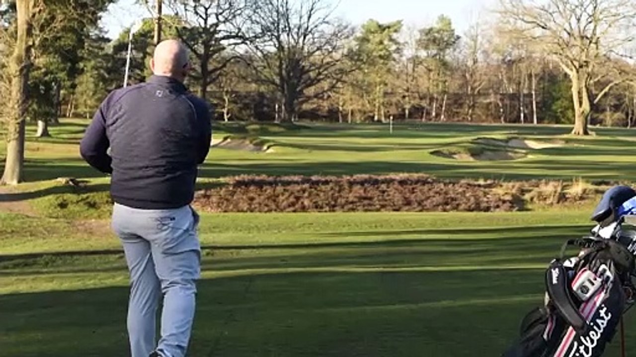 Why Do Some Golfers Use A Yellow Ball?
