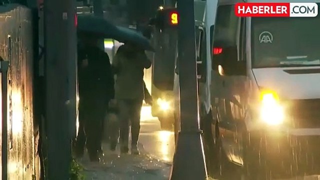 Hakkari okullar tatil mi? SON DAKİKA 4 Şubat Salı Hakkari'de okul yok mu (Hakkari Valiliği Açıklaması – KAR TATİLİ)?