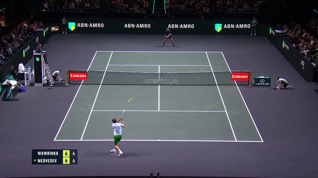 Rotterdam - Mal embarqué, Medvedev renverse finalement Wawrinka